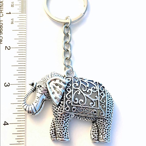 🥂Elephant Keychain🥂 - Picture 2 of 3